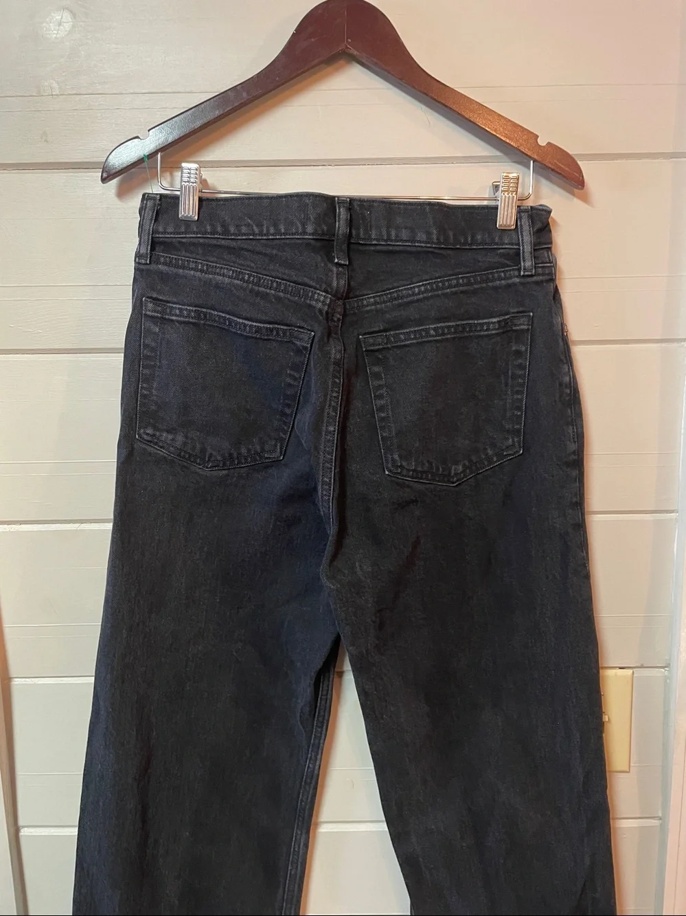 Abercrombie & Fitch 90’s  Relaxed Jean High Rise Front Slits Long Hem Size 30.